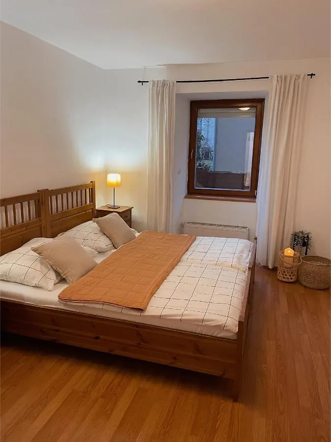 Prague Apartment 0*,